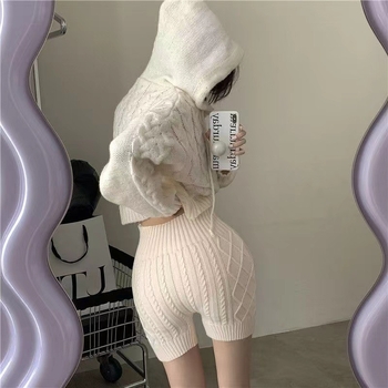 Megztos leginsai su aukštu juosmeniu, pilvo kontrole, medvilnės įdėklas kirkšnies srityje, vienspalviai, šiltos ruduo–žiema