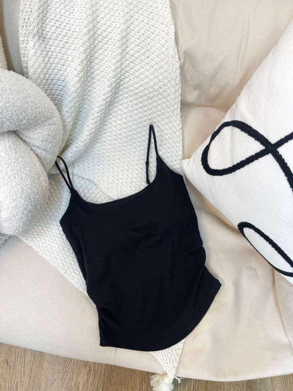 Moteriška cami viršutinė dalis, petelių stiliaus, siaura kirpimo linija, trumpas siluetas, viskozės–poliesterio mišinys