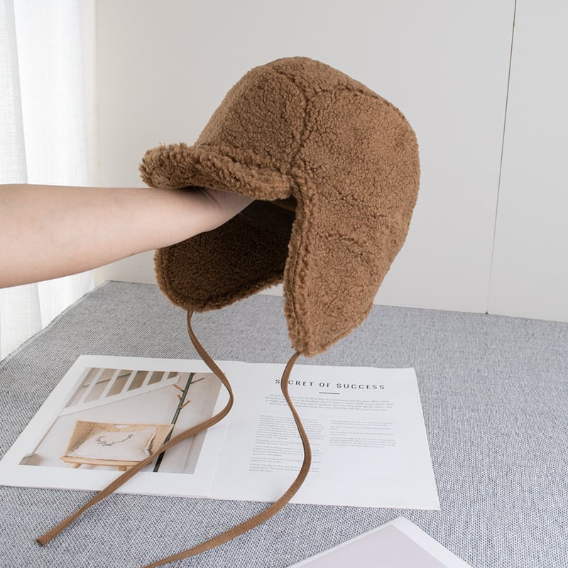 Japoniško stiliaus ėriuko vilnos piloto kepurė, šilta ir ausis apsauganti žieminė slidinėjimo kepurė, miela ir neperpučiama dviratininko sportui.