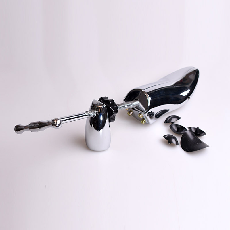 DJ-154 metalo batų plečiamasis, reguliuojamas, tinka sportbačiams, odiniams, kasdieniams ir audiniams batams; stilis kasdieninis