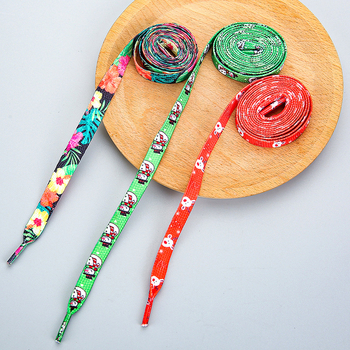 Kalėdiniai batų raišteliai — Dylan prekės ženklas, 120 cm ilgis; tinka sportbačiams, laikiniesiems, kasdieniams ir darbo batams; stilius: Kalėdos, kasdienė laisvė