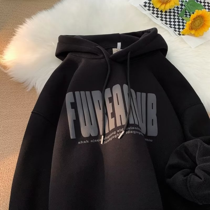 Vīriešu kapucētais džemperis - brīvs siluets, flīsa audums, 51–70% poliestera maisījums, vienkrāsains ar apdruku