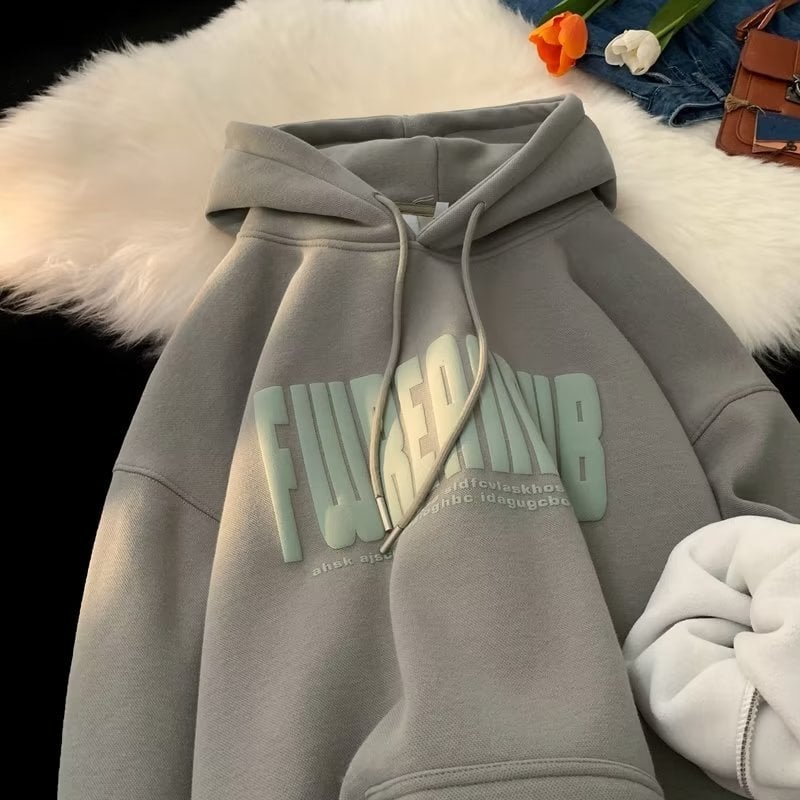 Vīriešu kapucētais džemperis - brīvs siluets, flīsa audums, 51–70% poliestera maisījums, vienkrāsains ar apdruku