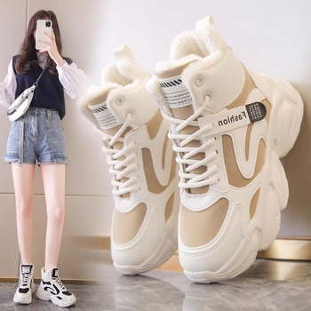 Γυναικείες sneakers από συνθετικό δέρμα με ψηλή επάνω με επένδυση από τεχνητό γούνινο ύφασμα, καουτσούκ σόλα, κλείσιμο κορδονιών μπροστά/πίσω, ζεστά