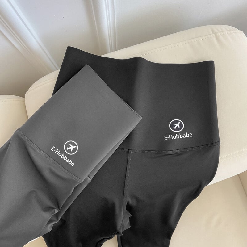 Moteriški jogos legginai – liesus kirpimas, aukšta elastė, plonas, kvėpuojantis poliesterio-elastano mišinys, vienspalvis raštas