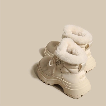 Naiste lume kingad paksu tallaga, ülemine: kunstlik plüüs, sisetald: kunstlik lühikese plüüsi, kummitald, madal konts 1–3 cm