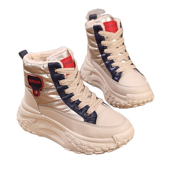 Naiste lume saapad – karusnahaga vooder, talvine soojus, madal varvas, PVC tallapõhi, sisemus puuvill ja kunstlik karusnahk