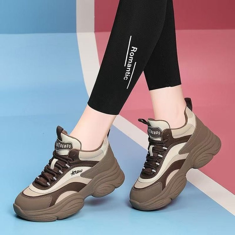 Naiste platvormkingad paksu platvormiga, ümmargune varba, PU pealne, PU sisetald, kummist talla