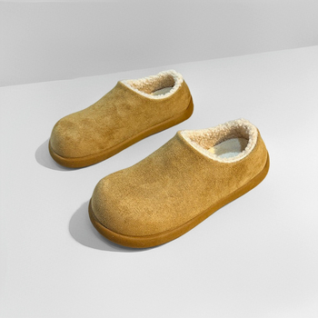 Γυναικεία slip-on υφασμάτινα παπούτσια με επάνω μέρος από σουέτ, επένδυση από τεχνητή γούνα, σόλα από καουτσούκ, χαμηλό προφίλ