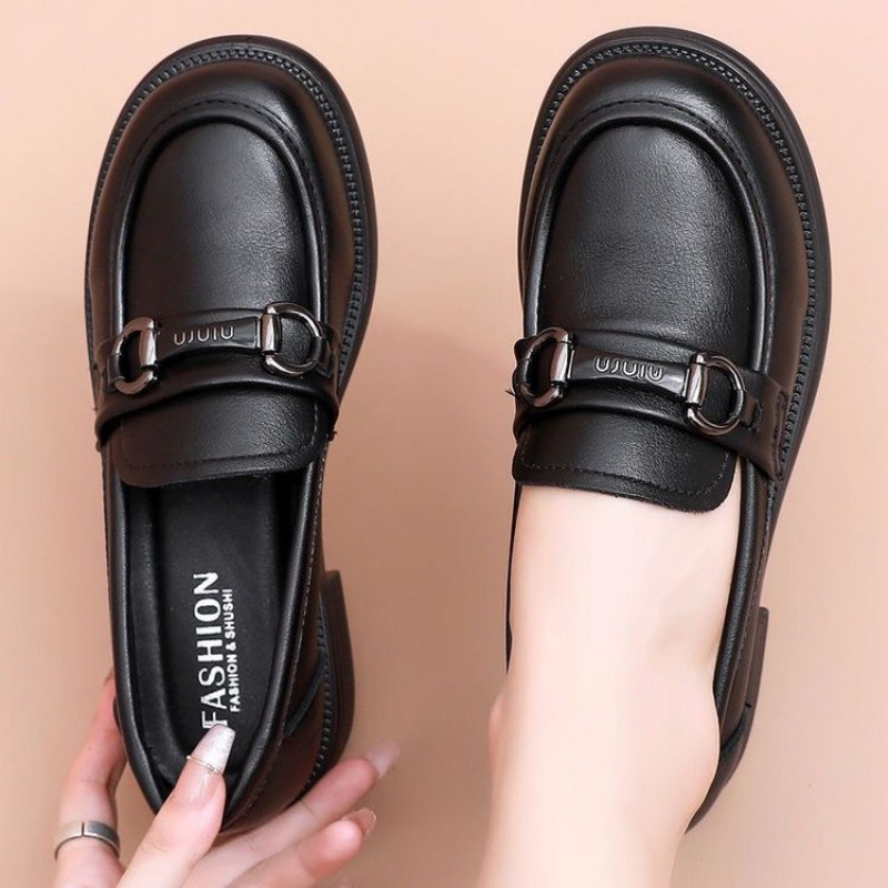 Naistele slip-on loaferid, Jaapani stiilis, ümmargune nina, PU ülaosa, kummist tallaga