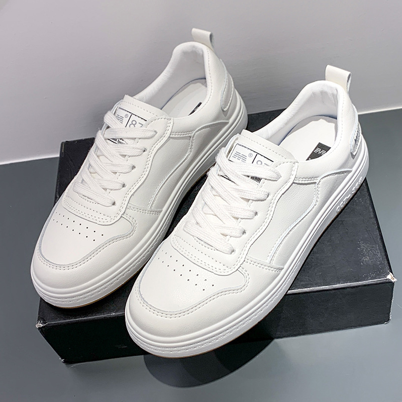 Naiste lamedad kingad nööridega (Bränd: Deer season; Ülemine materjal: Super fiber; Põhjapind: Kumm; Sulgemine: Nööridega; Sisetald: PU)