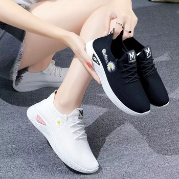 Moteriški ėjimo bateliai - kvėpuojantis tinklo viršus, injekcinė padas, žemas kampinis kulnas, apvali nosis, raišteliai