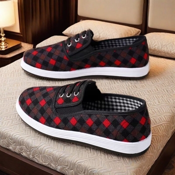 Naiste tekstiilist slip-on kingad, hingavad ja kerged, ümmarguse ninaga, pealmine kiht puuvillane, sisu kunstlik karusnahk