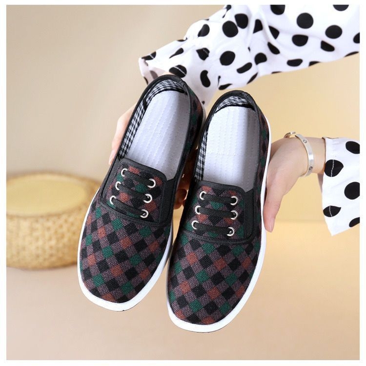 Naiste tekstiilist slip-on kingad, hingavad ja kerged, ümmarguse ninaga, pealmine kiht puuvillane, sisu kunstlik karusnahk