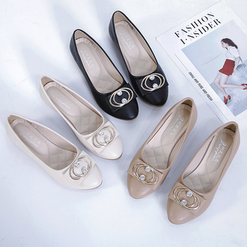 Loafers dama cu toc wedge, din PU moale, vârf rotund, deschidere joasă, talpă din cauciuc