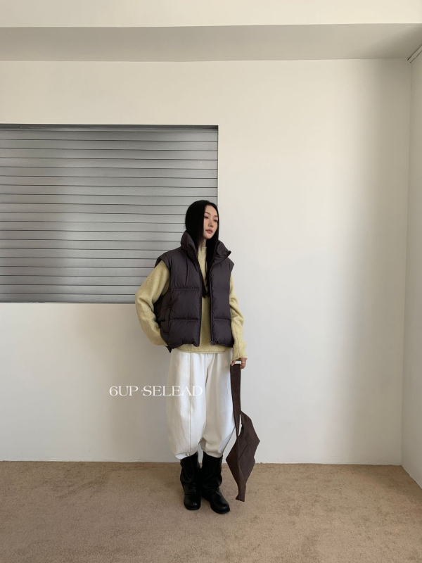 6up Női tollmellény, Koreai stílus, fehér kacsapuham töltet 86–90%, cipzár, álló gallér, normál hosszúság, téli 2025