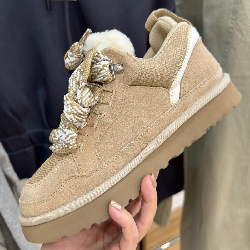 Cizmă de zăpadă pentru femei cu blană sintetică integrată, șireturi frontale, vârf rotund, talpă din cauciuc groasă