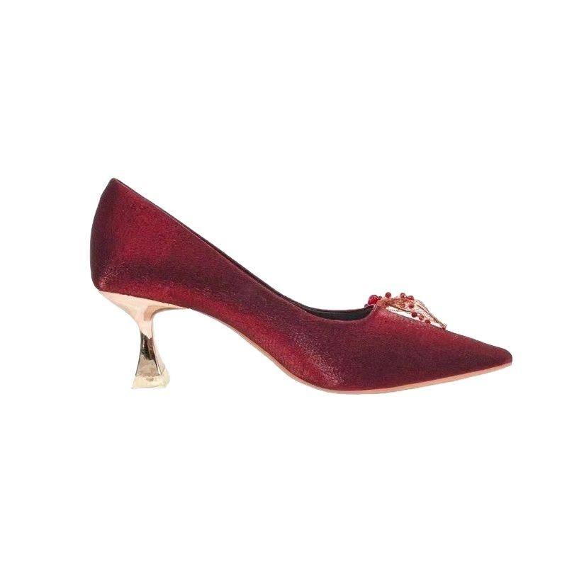Női magas sarkú cipő, hegyes orrú, PU felső rész, EVA belső talp, gumi talp, középmagas sarok 3-5 cm