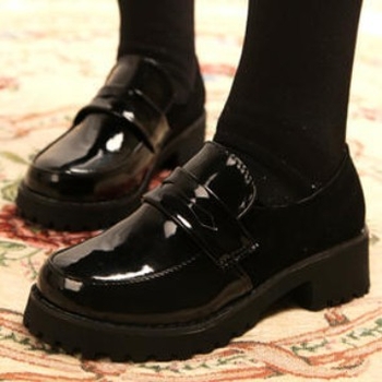 Pantofi din piele, stil coreean - vârf rotund, partea superioară din microfibră, toc mediu 3-5 cm, talpă din cauciuc