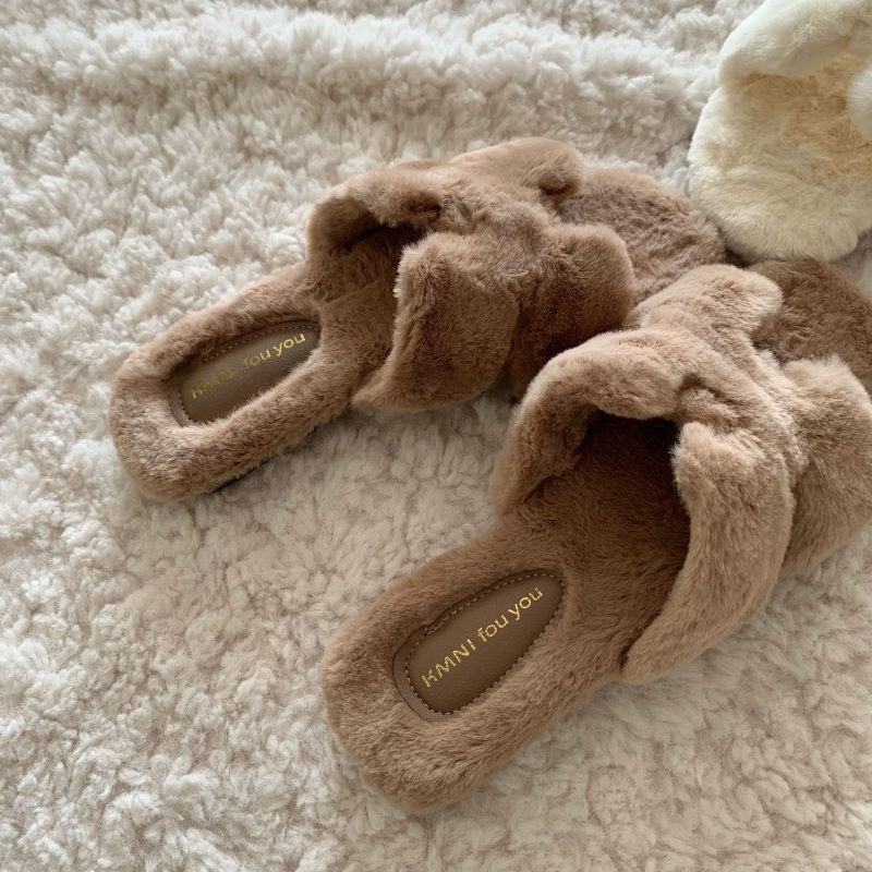 Sieviešu pūkainas čības ar bieza zole, franču stila, augšējais materiāls: mākslīgais pūkas audums, iekšdaļa: īss mākslīgais pūkas audums, zole: gumija, izlaidums: 2025. gada rudens, piemērotas ziemai un pavasarim