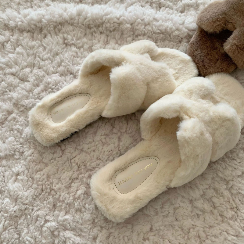 Sieviešu pūkainas čības ar bieza zole, franču stila, augšējais materiāls: mākslīgais pūkas audums, iekšdaļa: īss mākslīgais pūkas audums, zole: gumija, izlaidums: 2025. gada rudens, piemērotas ziemai un pavasarim