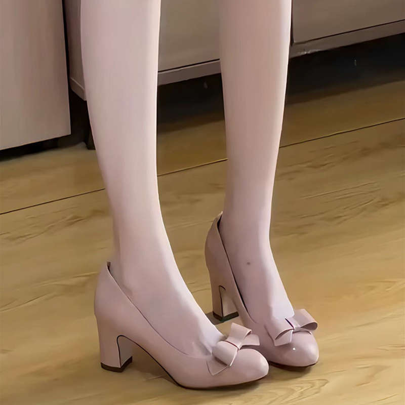 Pantofi dama Mary Jane cu toc înalt — vârf ascuțit, toc gros, material superior: super fibre, talpă: cauciuc, înălțime toc: 6–8 cm