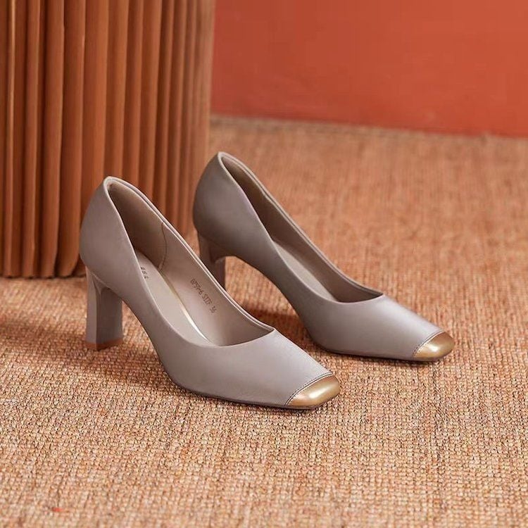 Négyzetes orrú magassarkú – PU felsőrész, koreai stílus, középmagas sarok 3–5 cm, vastag sarok