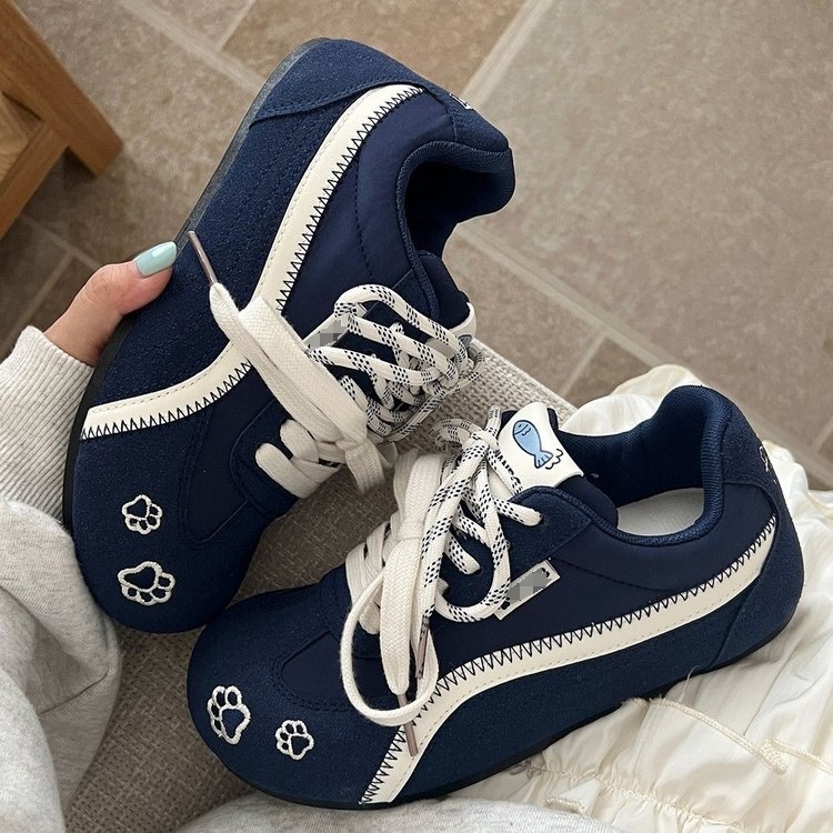 Női velúr tornacipő, retro casual stílus, kerek orrú, fűzős zárás, gumírozott talp