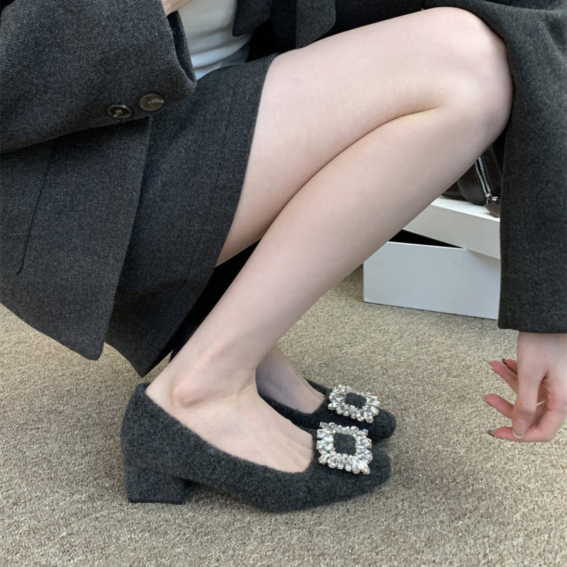 Mary Jane balerinke s umjetnom krznom, gornji dio od suede-a, gumeni potplat, četvrtasti vrh, slip-on