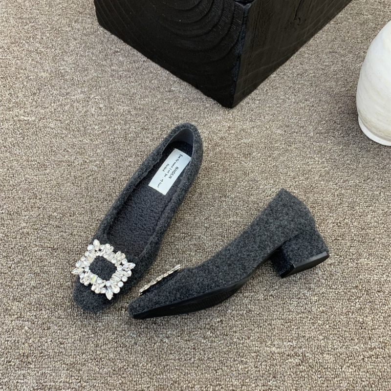 Mary Jane balerinke s umjetnom krznom, gornji dio od suede-a, gumeni potplat, četvrtasti vrh, slip-on