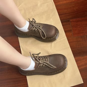 Női lapos cipő vastag talppal, PU felsőrész, kerek orr, középső sarok 3–6 cm, gumitalp