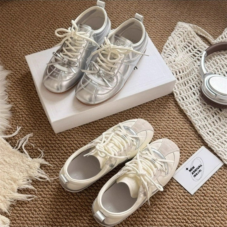 Mary Jane magasságot növelő balerina cipő, Koreai stílus, PU felsőrész, gumírozott talp, 4–6 cm dőlt sarok