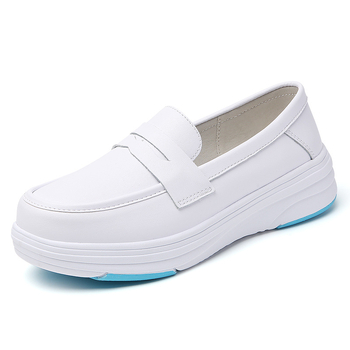 Ápolónői cipő valódi bőrből, légáteresztő bélés, EVA talp, csúszásmentes, alacsony felsőrész, 3–5 cm magas sarok
