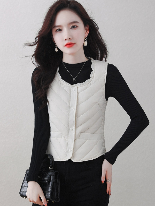 Vesta din nylon pentru femei, croială slim, guler U, închidere cu nasturi pe un rând, ușoară