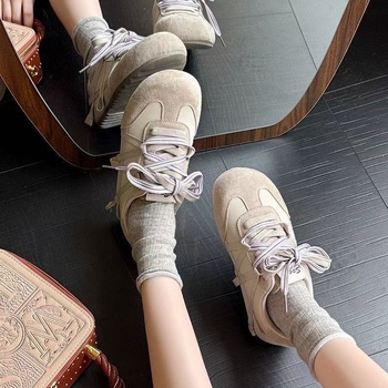 Női casual sneaker Nubuk bőrből, alacsony toppal és vastag platformmal, légáteresztő PU talpbetéttel, gumitalppal