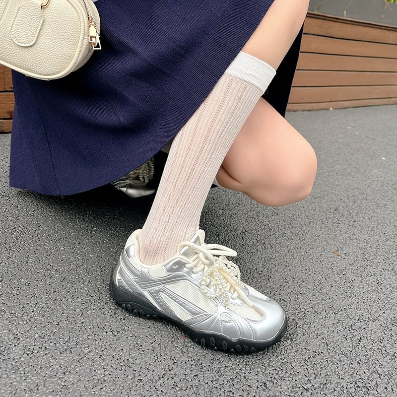 Női mindennapi sneaker crescent talppal, csipke-gyöngy pánttal, 3–5 cm-es magasság növelő, gumitalp, mikroszálas bélés