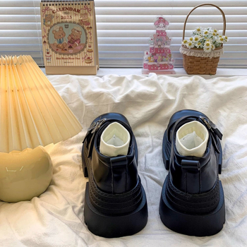 Loafers, kerek orrú; PU felső rész, római stílus, sarokmagasság 3–5 cm