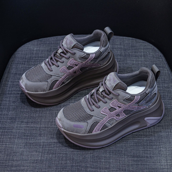 Pantofi sport casual pentru femei cu platformă, suprafața superioară din microfibră, vârf rotund, șireturi, înălțime platformă 6–8 cm