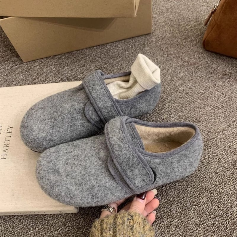 Mule feminine din suede, căptușite cu fleece, închidere Velcro, toc mic, talpă din cauciuc
