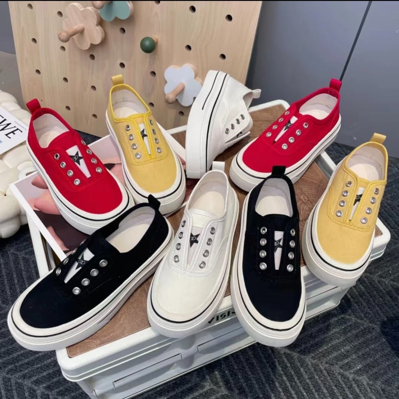 Moteriški kanvasiniai Slip-On batai, žemas viršus, kvėpuojantys, stora padas