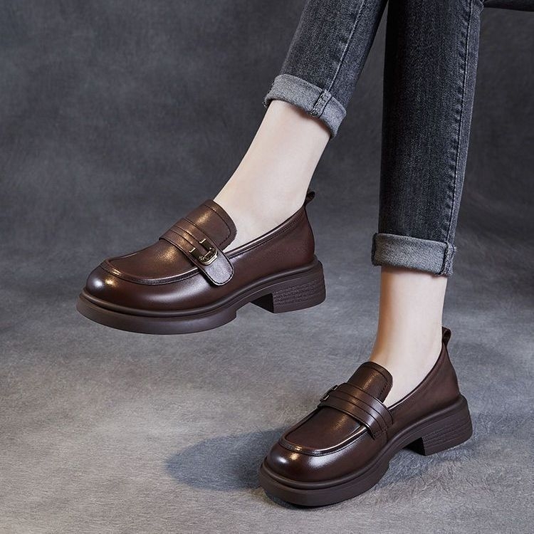 Γυναικείοι loafers με φουσκωτή σόλα — χωρίς κορδόνια, στρογγυλή μύτη, χαμηλό τακούνι 1–3 εκ, PU επάνω, καουτσούκ σόλα, βρετανικού στυλ