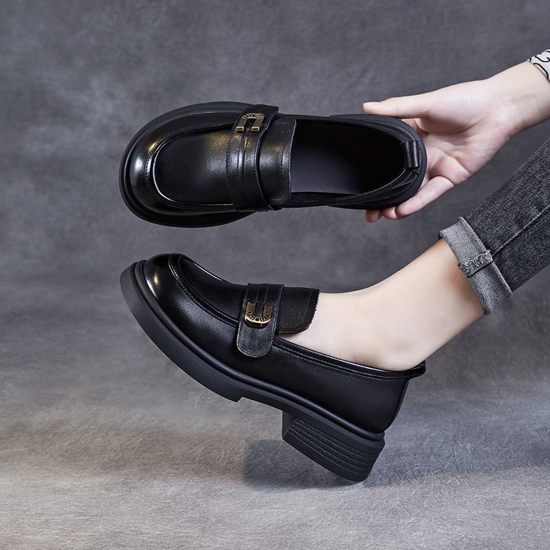 Γυναικείοι loafers με φουσκωτή σόλα — χωρίς κορδόνια, στρογγυλή μύτη, χαμηλό τακούνι 1–3 εκ, PU επάνω, καουτσούκ σόλα, βρετανικού στυλ