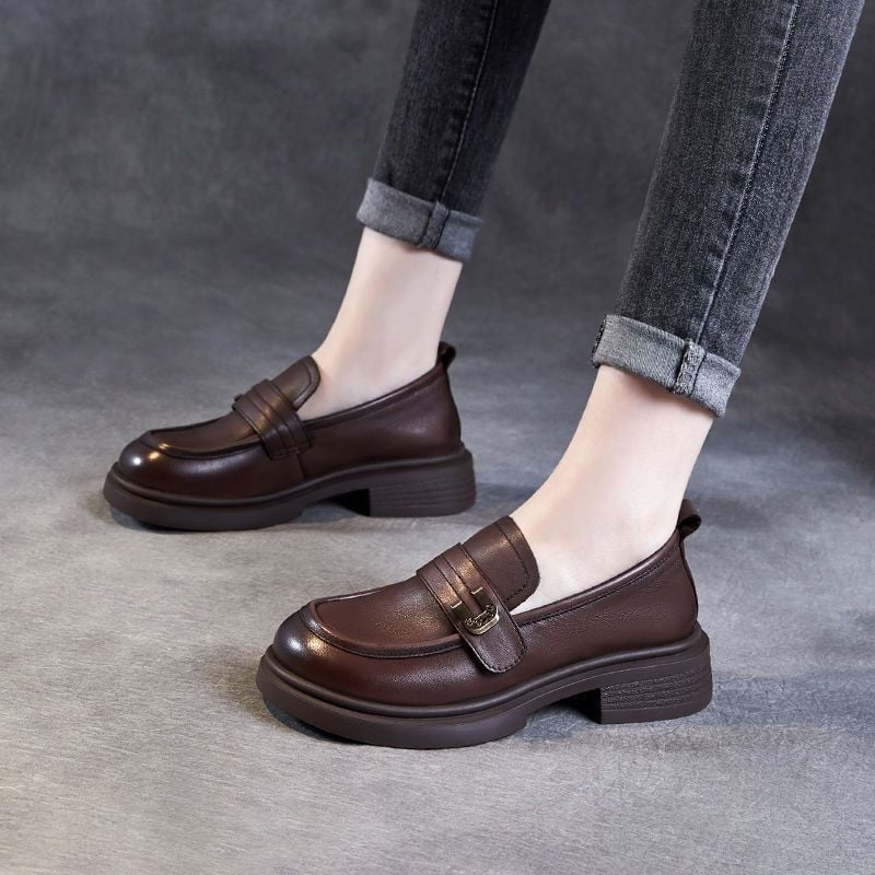 Γυναικείοι loafers με φουσκωτή σόλα — χωρίς κορδόνια, στρογγυλή μύτη, χαμηλό τακούνι 1–3 εκ, PU επάνω, καουτσούκ σόλα, βρετανικού στυλ