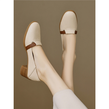 Moteriniai loafers su Super Fiber viršutine dalimi, kvadratinė nosis, platformos kulnas, vidpadis iš pirmojo sluoksnio karvės odos, guminė padas