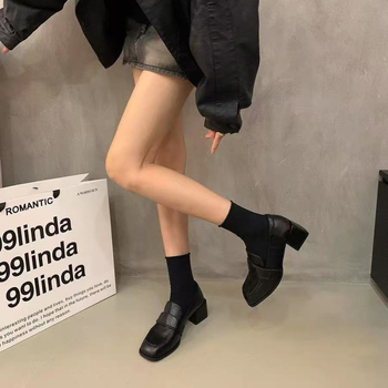 Sieviešu loaferi britu retro stilā, mākslīgā āda, kvadrātveida purngals, platā klinveida papēdis 1–3 cm, slip-on