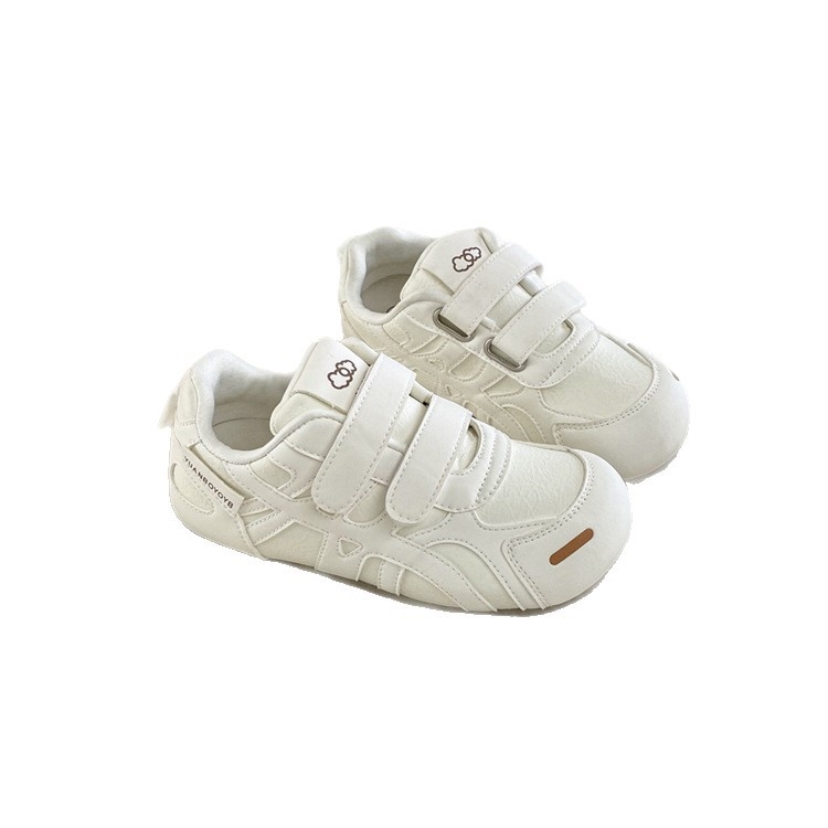 Női Velcro edzőcipő - légáteresztő PU felsőrész, magas bokarész 3-7 cm, alacsony sarok 1-3 cm, gumi talp, zárható fűzővel