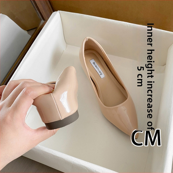Női mikroszálas felsőrésszel és belső mikroszálas béléses cipő, 3–5 cm rejtett sarokkal, slip-on, hegyes orrú
