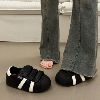 Női edzőcipő shell toe és vastag talppal — Velcro-zárás, PU felsőrész, gumírozott talp, kerek orr, alacsony felső rész