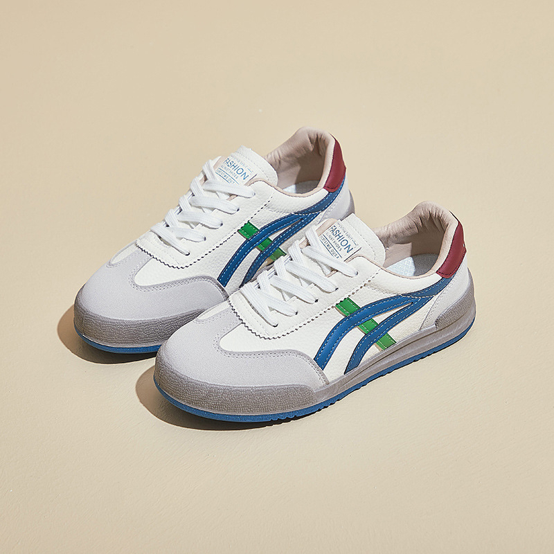 Női mindennapi sportcipő PU felsőrésszel, kerek orr, 3-5 cm sarok, elöl fűzővel záródó, gumitalp