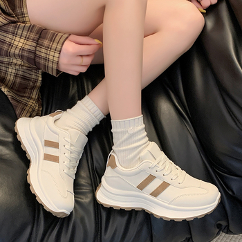 Női dad shoes edzőcipő vastag talppal, felsőrész műbőr + textil, csíkos mintázat, fűzővel záródó, gumi talp
